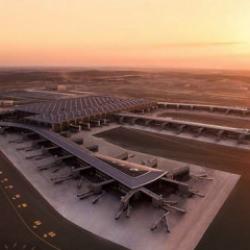 Bakan Uraloğlu duyurdu: Havayolu ulaşımında tarihi artış! U&ccedil;ak trafiği yarım milyonu aştı