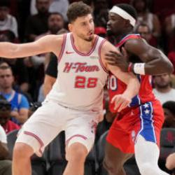 Alperen Şeng&uuml;n Adem Bona'yı &uuml;zd&uuml;!