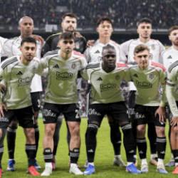 Beşiktaş'ta k&ouml;t&uuml; haber! Cezalı duruma d&uuml;şt&uuml;