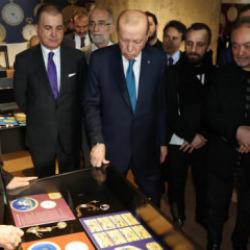 Cumhurbaşkanı Erdoğan, 'Muhteşem Cep Saatleri Koleksiyonu' sergisini ziyaret etti