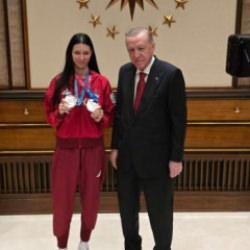 Elif Sude Akg&uuml;l, Avrupa Şampiyonası&rsquo;nda altın hedefliyor