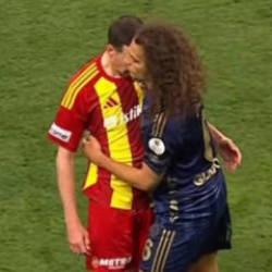 Fenerbah&ccedil;eli Matteo Guendouzi'ye atılan kafada devam kararı doğru mu? Trio noktayı koydu