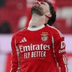 Mourinho ile Rafa Silva krizi b&uuml;y&uuml;yor! 'Tek karlı &ccedil;ıkan Beşiktaş'