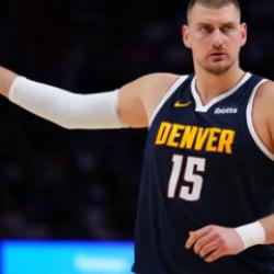 Nikola Jokic'in triple-double yaptı! Denver farklı kazandı