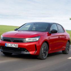 Opel'den nisan ayına &ouml;zel sıfır faizli ara&ccedil; kampanyası başladı