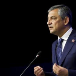 Otelden 40 yaş k&uuml;&ccedil;&uuml;k sevgili &ccedil;ıktı, CHP'den 'ihra&ccedil;' &ccedil;ıkmadı: Kararlar kişiye '&ouml;zel'