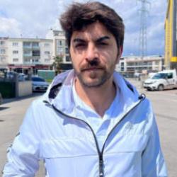 Rus plakayı okuyamayıp &lsquo;Putin&rsquo; yazan iş&ccedil;i tazminatsız işten kovuldu