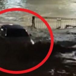 Sel faciasının yeni g&ouml;r&uuml;nt&uuml;leri: İki kişiye mezar olan otomobil b&ouml;yle s&uuml;r&uuml;klenmiş