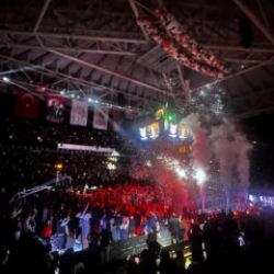 T&uuml;rk basketbolu Avrupa&rsquo;yı sallıyor: 5 kupada şampiyonluk ihtimali