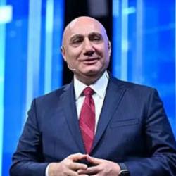 Vakıfbank'ta bayrak değişimi: Yeni Genel M&uuml;d&uuml;r Osman Arslan oldu