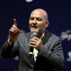 S&uuml;leyman Soylu'dan, &Ouml;zg&uuml;r &Ouml;zel'e G&uuml;listan Doku tepkisi