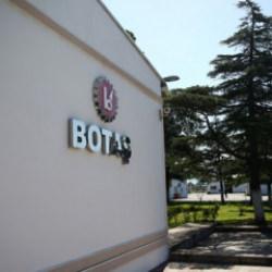 BOTAŞ enerji filosunu b&uuml;y&uuml;t&uuml;yor: İki yeni dev LNG gemisi i&ccedil;in ihale s&uuml;reci başladı