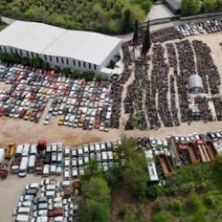 Vicdanları sızlatan g&ouml;r&uuml;nt&uuml;: Milyonluk ara&ccedil;lar hurdaya d&ouml;nd&uuml;! Akılalmaz oyun ortaya &ccedil;ıktı