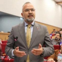 AK Parti'li Yıldız'dan, Belediye Başkanı Cemil Tugay'a "Meclis kapatma" tepkisi