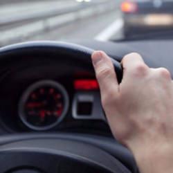 Arabanızda bu işaretler varsa dikkat: Hemen durdurun!