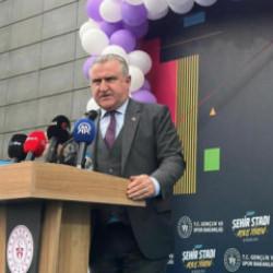 Bakan Aşkın Bak Sinop Stadyumu'nu a&ccedil;tı! 'Herkes T&uuml;rkiye'ye organizasyon vermek istiyor'