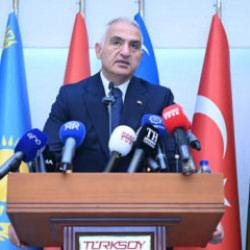 Bakan Ersoy'dan dijital &ccedil;ağ uyarısı