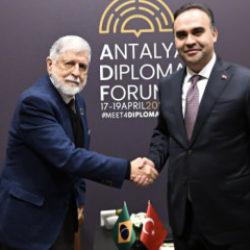 Bakan Kacır'dan Antalya'da yoğun diplomasi trafiği