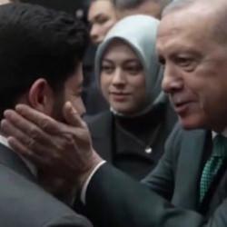 Barzani oğlunu Erdoğan ile tanıştırdı! Yanaklarını sıkıp 'Maşallah' dedi