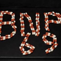 Bayburt&rsquo;ta zehir operasyonu: Ş&uuml;phelinin &uuml;zerinden uyuşturucu hap ve bonzai &ccedil;ıktı!