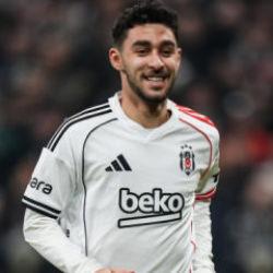 Beşiktaş'ta şok sakatlık! Sezonu kapattı