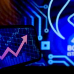 Piyasalarda H&uuml;rm&uuml;z ateşi! T&uuml;m zamanların rekorunu kırdı