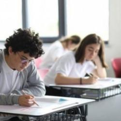 Bug&uuml;n okullar tatil mi? İstanbul, Ankara, İzmir ve Şanlıurfa&rsquo;da ders yapılacak mı?