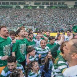 Efsane takımdan b&uuml;y&uuml;k başarı! T&uuml;rk tarihinde ilk ve tek oldu