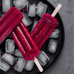 Evde yapabileceğiniz meyveli buz &ccedil;ubukları