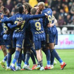 Fenerbah&ccedil;e - &Ccedil;aykur Rizespor! İlk 11'ler