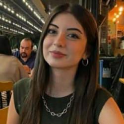 Gen&ccedil; doktorun acı &ouml;l&uuml;m&uuml;! Aracından &ccedil;ıkamadı