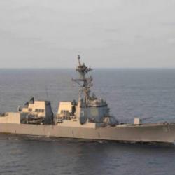 H&uuml;rm&uuml;z&rsquo;de y&uuml;ksek tansiyon:  ABD gemileri devriyede!