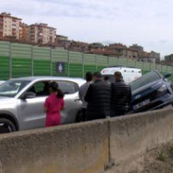 Kartal&rsquo;da 6 aracın karıştığı zincirleme kaza
