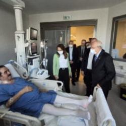 Kılı&ccedil;daroğlu, İbrahim Tatlıses'i hastanede ziyaret etti