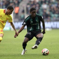 Kocaelispor-G&ouml;ztepe ma&ccedil;ının son dakikasında &ccedil;ok tartışılacak penaltı!