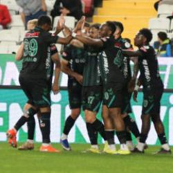 Konyaspor, Antalya'da 2 golle g&uuml;ld&uuml;