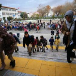 Milli İrade Platformu: Okullar, &ouml;ğretmenler ve &ccedil;ocuklar hepimizin