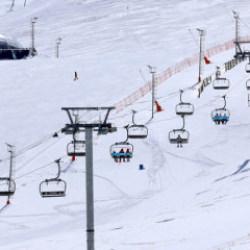 Paland&ouml;ken&rsquo;de kayak sezonu uzadı: Pistler mayıs sonuna kadar a&ccedil;ık