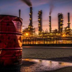 Petrol tehdidi b&uuml;y&uuml;yor: IMF'den iki kritik senaryo! 200 milyar dolarlık kayıp kapıda!