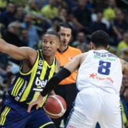 Potada dev ma&ccedil;! Anadolu Efes evinde Fenerbah&ccedil;e Beko'ya karşı
