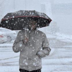 Sıcaklık d&uuml;ş&uuml;yor, sağanak ve kar geliyor! Meteoroloji uyardı: Gece saatlerinde dikkat!