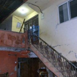 Tartıştığı eşini tabancayla başından vurup, &ouml;ld&uuml;rd&uuml;