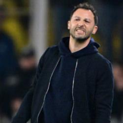 Tedesco'dan istifa yanıtı! "Umarım şakadır"