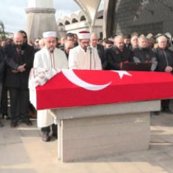 Tiyatro oyuncusu Feyha &Ccedil;elenk son yolculuğuna uğurlandı