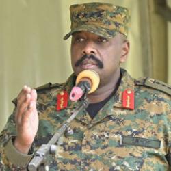 Ugandalı hadsiz generalin T&uuml;rkiye s&ouml;zleri g&uuml;ndem olmuştu! Geri adım atmak zorunda kaldı