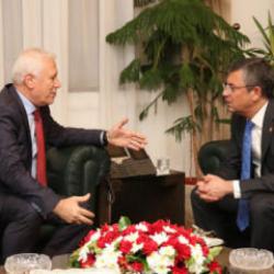 Yalandan kim &ouml;lm&uuml;ş&hellip;