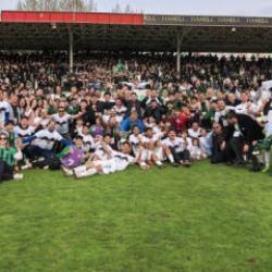 Şampiyon olup tarihlerinde ilk kez 2. Lig'e y&uuml;kseldiler