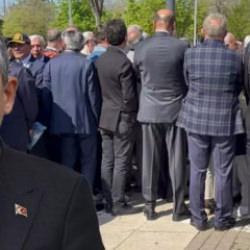 23 Nisan'da nefret dolar mı insan?