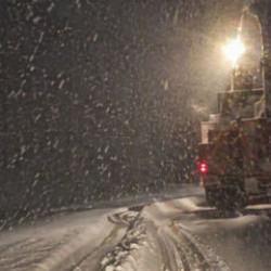 Nisan'da yoğun kar: K&ouml;se Dağı ge&ccedil;idi kapandı