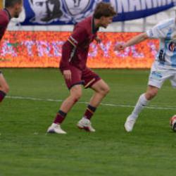 Şampiyon 90+4'te gol makinesiyle puanı kurtardı!